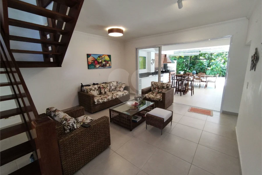 Casa à venda com 5 quartos, sendo 3 suítes,  em Riviera de São Lourenço, Bertioga, SP