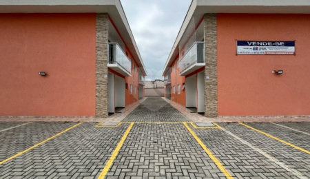 Apartamento à venda com 2 quartos, sendo 1 suíte,  em Maitinga, Bertioga, SP
