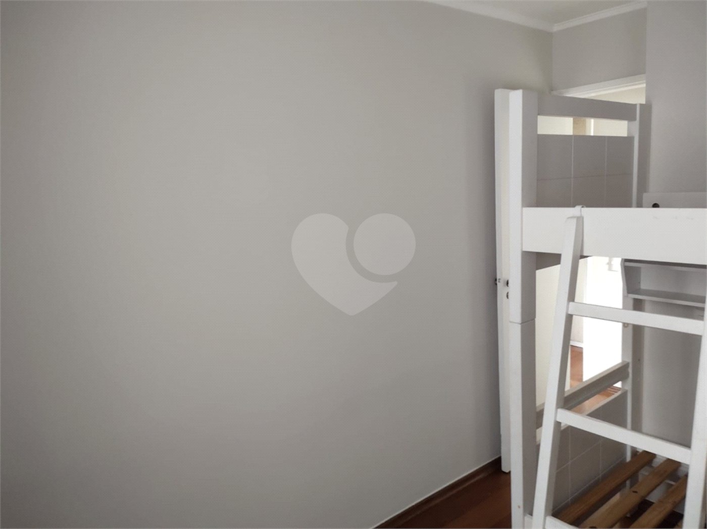 AMPLO APARTAMENTO COM LAZER