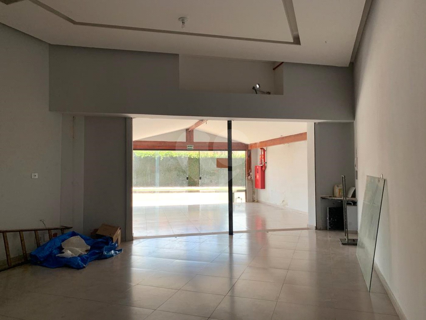Salão Comercial 150m² na Lucas Nogueira Garcez - Atibaia - SP