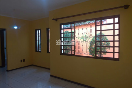 Casa à venda com 2 quartos em Jardim do Lago, Atibaia, SP