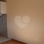 Linda casa em condomínio fechado com 2 Dormitórios.