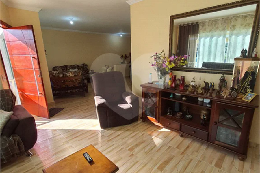Casa térrea em Pirituba com 30 vagas!!!