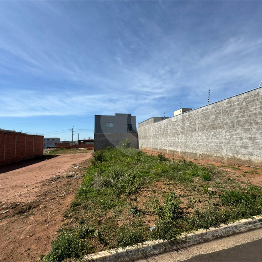 Terreno com 168m2, á venda, em Ibaté.