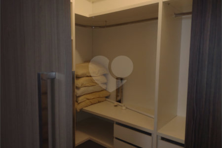 Apartamento á venda no Condomínio Edifício Murano