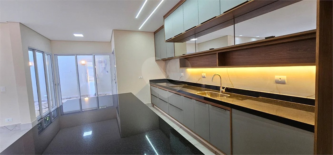 Casa à venda com 3 Suítes em Condomínio - Piracicaba/SP