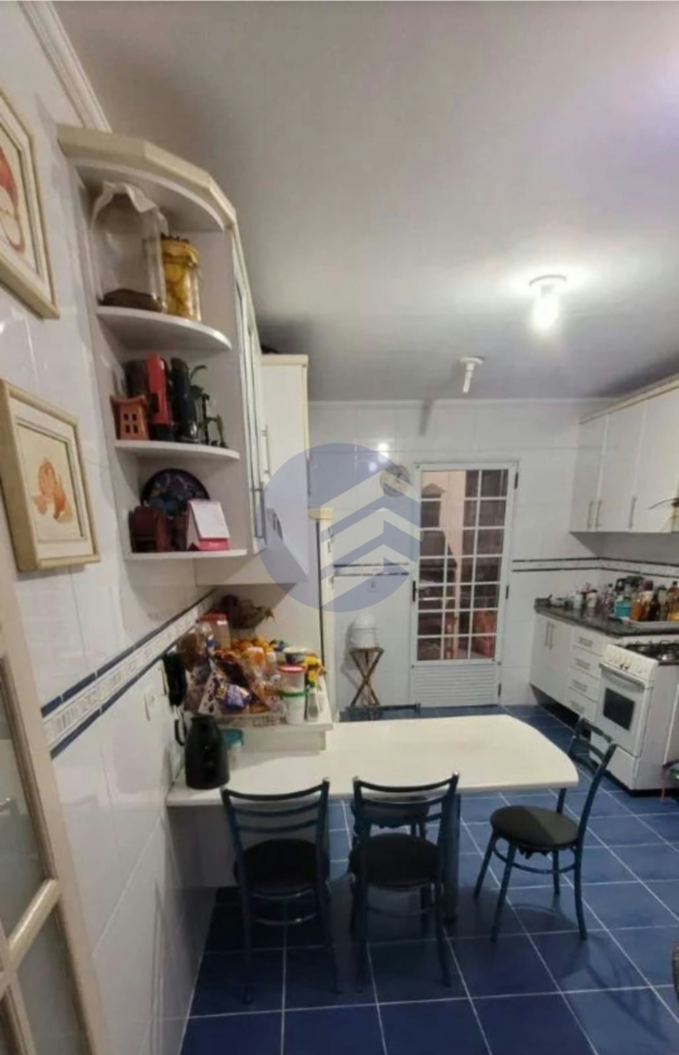 Sobrado espaçoso e completo em condomínio fechado no Bonfiglioli!