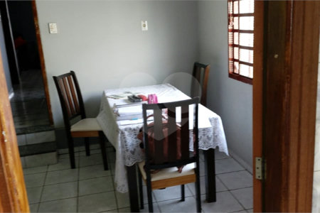 Casa Térrea para venda.
