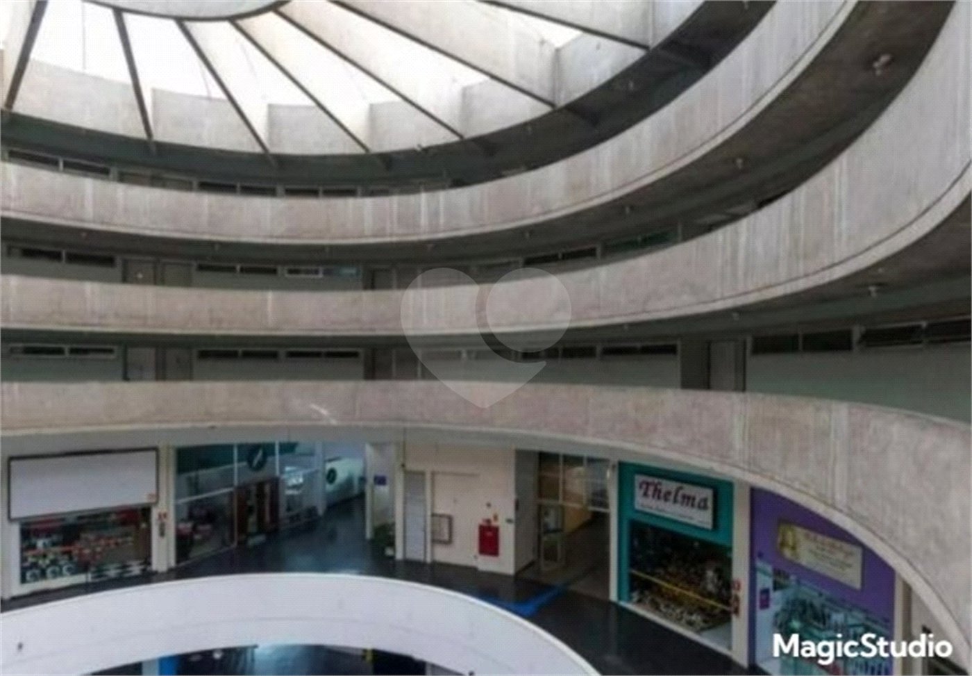 Sala com 37m² , 2 vagas , à venda no Jabaquara.