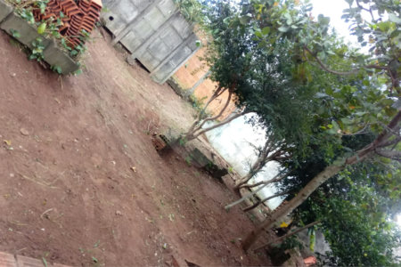 Terreno com 586,00 m² de área total na Vila Costa do Sol.