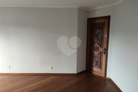 AMPLO APARTAMENTO COM LAZER