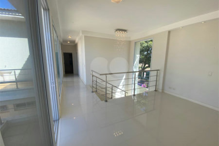 Casa á venda condomínio Damha I