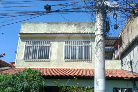 CASA SOBRADO 2 QUARTOS