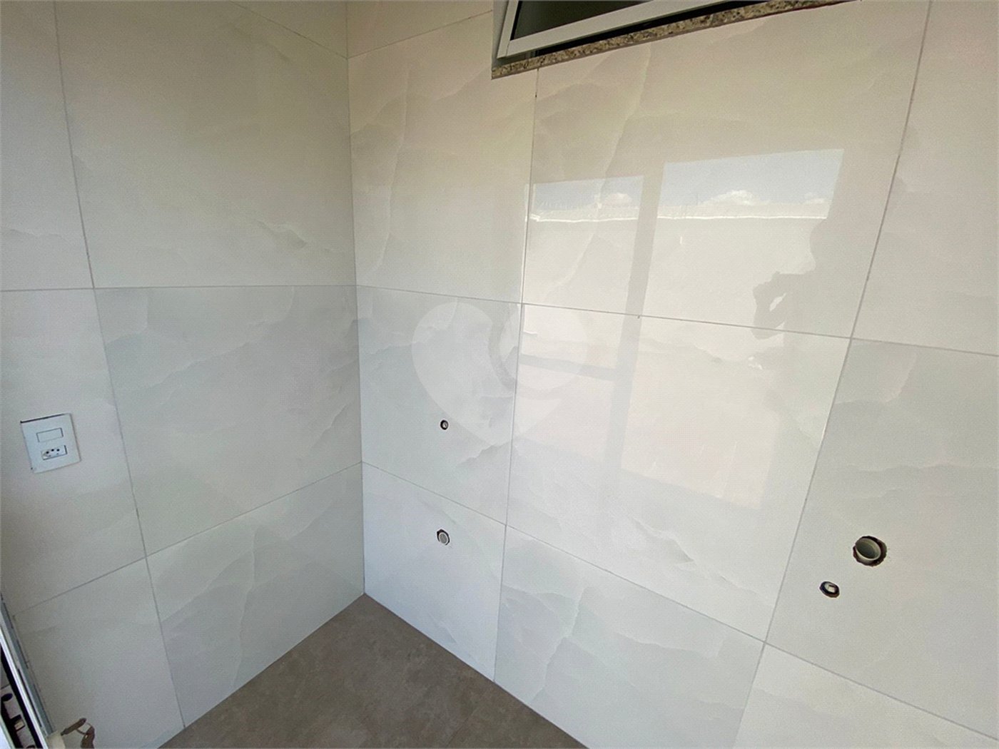 Casa térrea com piscina para venda no Residencial Arcoville