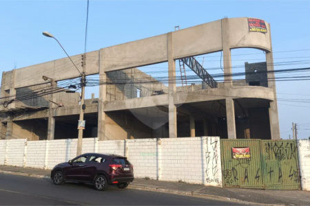 Sala comercial em Sumaré de  440 mt2.
