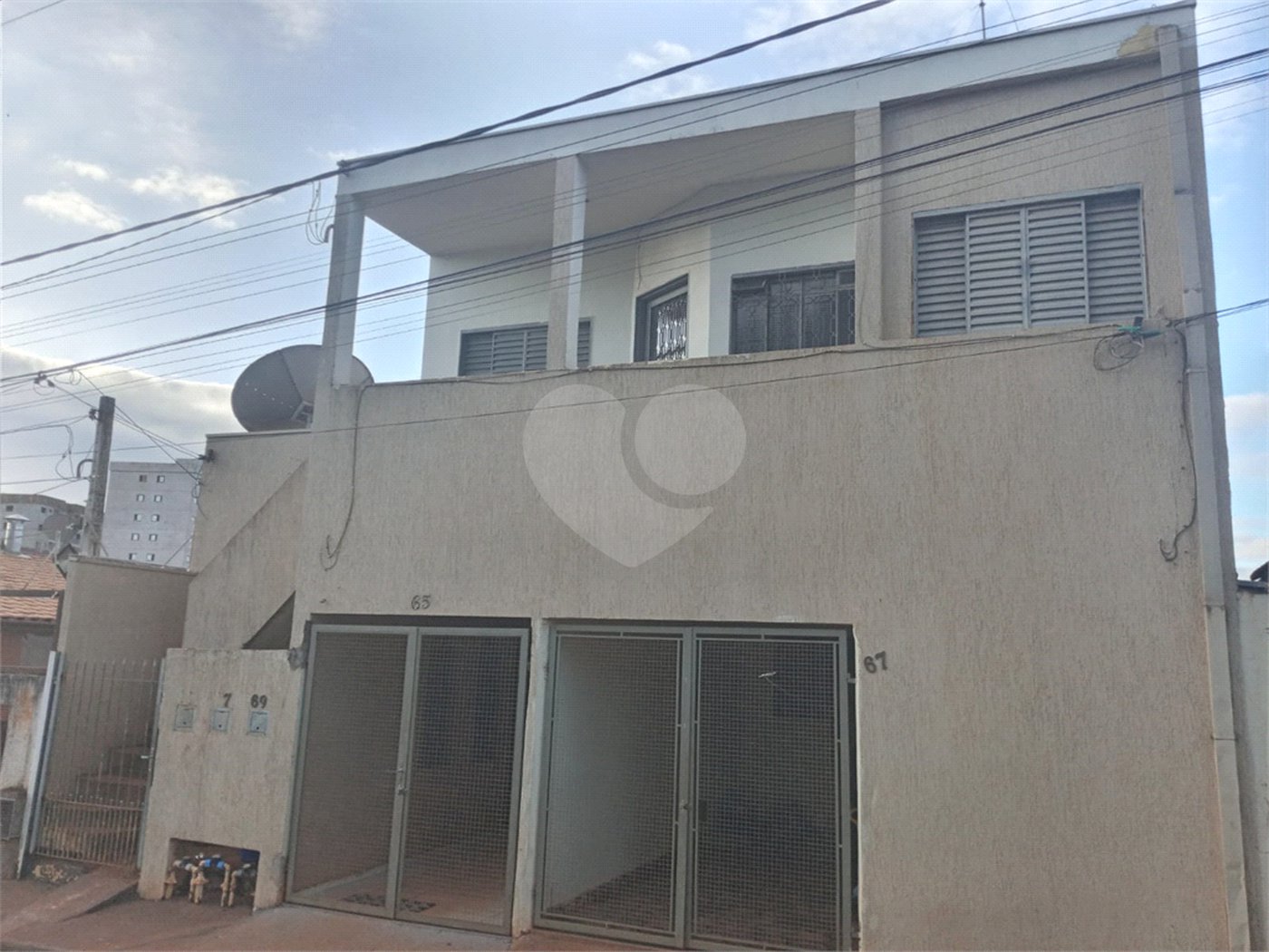 Imóvel para venda sendo 03 casas independentes na Vila Celina.