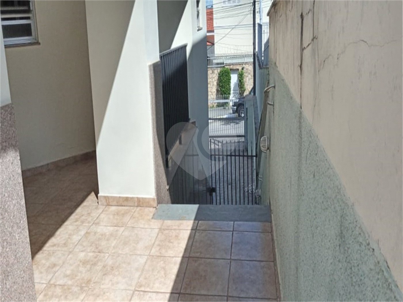 Bonita casa assobradada,no Bairro das Palmas do Tremembé, terreno com 14 X 50 e 350 área construída