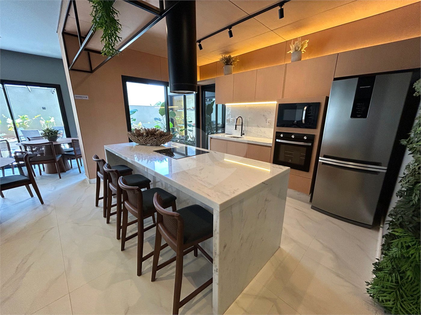 Apartamento no Madison Tower, na região do Parque Faber, com 3 quartos e 3 vagas de garagem