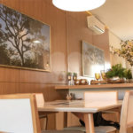 Indaiatuba - Edificio Vila Helvetia - R$ 470,000,00 - Apartamento novo, mobiliado, completo, muito bem conservado e planejado,Localizado no 5° andar, o imóvel oferece uma vista para o estacionamento e a área verde, além de receber sol durante todo o dia, proporcionando ambientes naturalmente ilum
