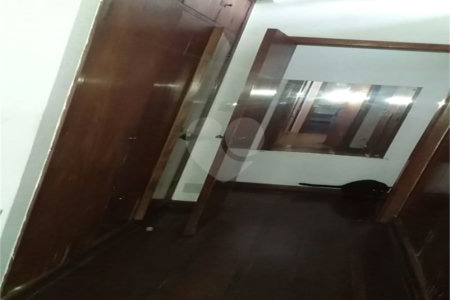 Casa Térrea à venda com 4 quartos, sendo 1 suíte, em Granja Julieta, São Paulo, SP