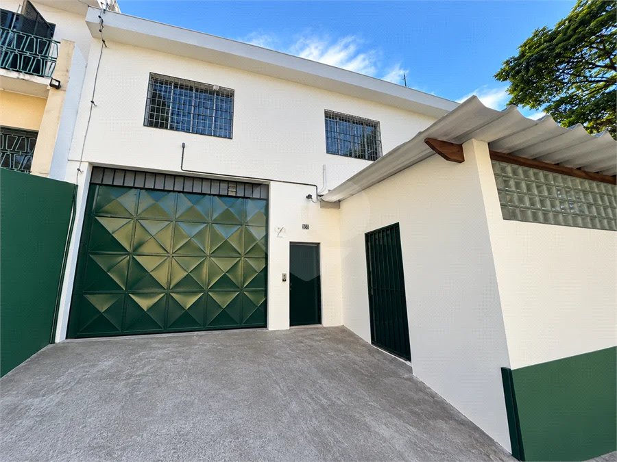 Galpão comercial/industrial com 627 m² no Bairro Planalto, em São Bernardo do Campo, próximo à Via Anchieta, com piso fabril, escritórios e mezanino.