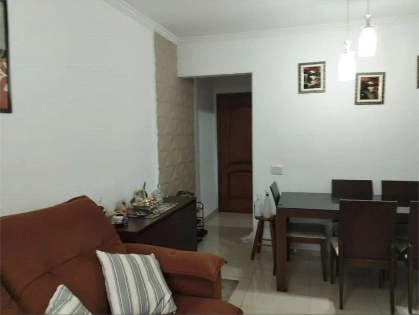 Apartamento com 2 dormitórios no charmoso Jardim Ester