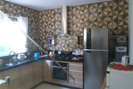 Casa á venda em Atibaia SP