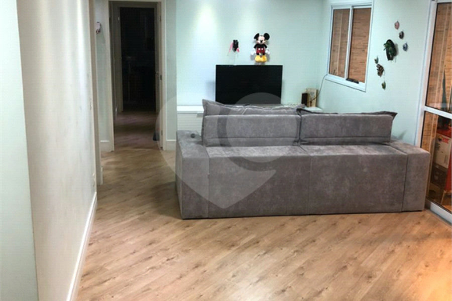 APARTAMENTO COM 132m² - 3 DORMITÓRIOS (SENDO 1 SUÍTE)