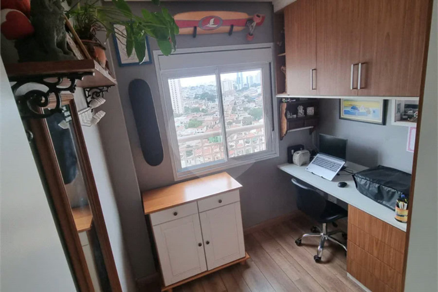 Apartamento em cobertura na Vila Prudente com 2 dormitórios, 1 suíte, 2 sacadas e hidromassagem.