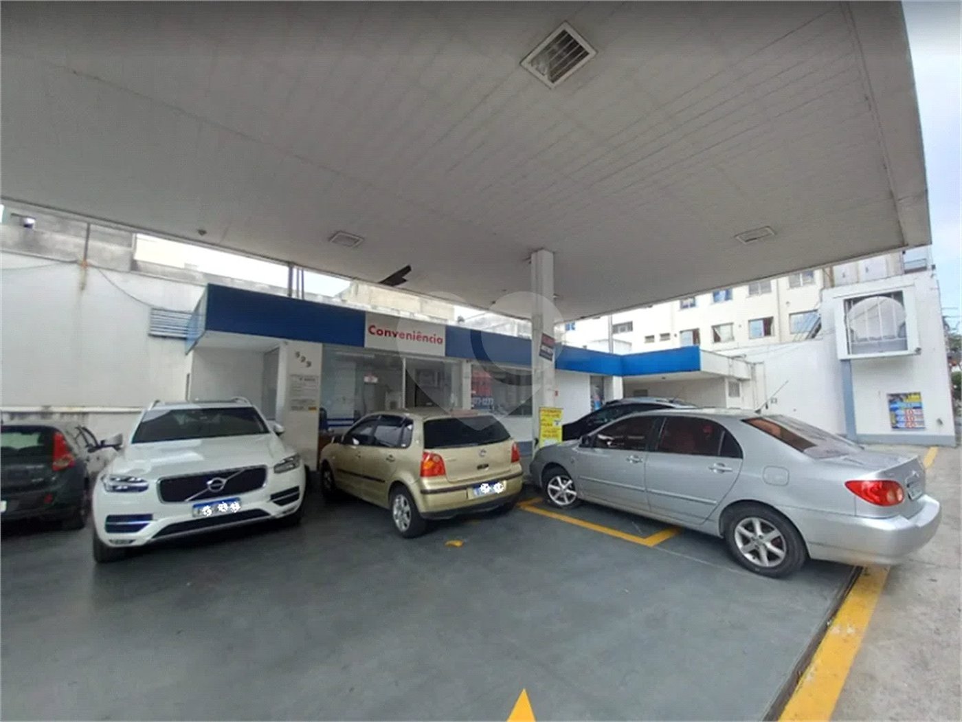 Espaço ideal para posto de gasolina, farmácia e loja no Bom Retiro