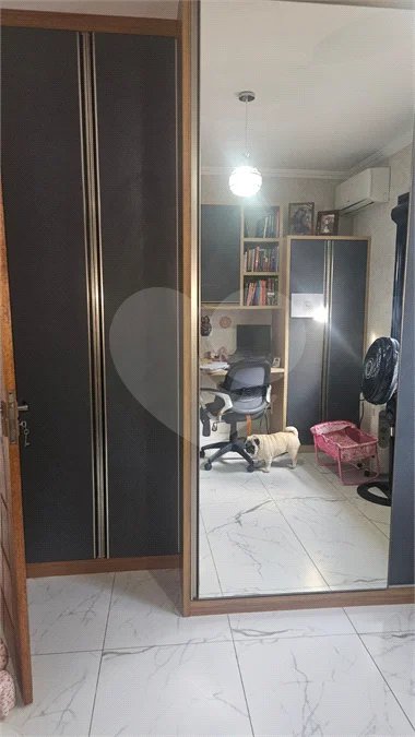 Indaiatuba- condominio Vale das Laranjeiras - Itaici - Terreno 3040,00 ms- construida 220ms - 3 dormitórios, sendo 2 suítes e uma suíte master com closet, além de uma sala ampla com 3 ambientes, Cozinha planejada,, campo de futebol/vôlei, Area de lazer com piscina, espaço gourmet com churrasque