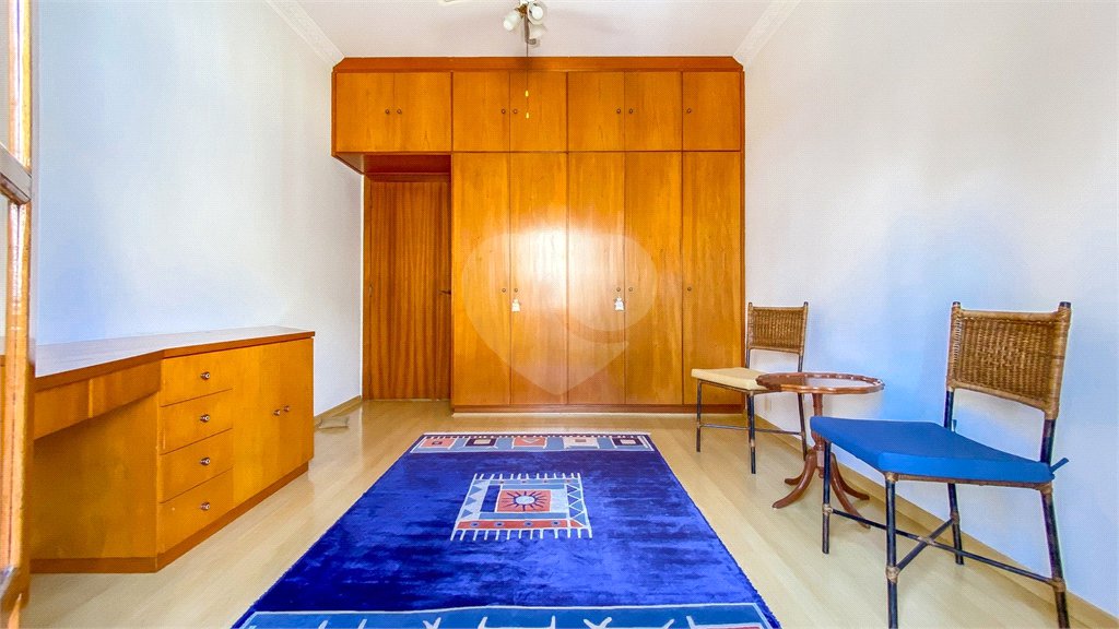 Sobrado de Condomínio à venda no Cambuci/Aclimação - 5 Quartos/3 Suítes/5 Vagas