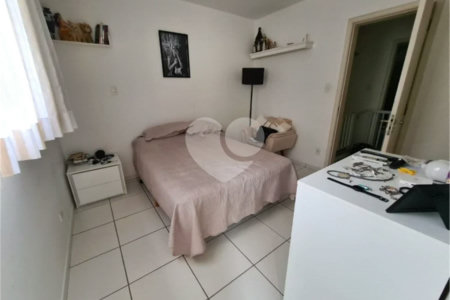 Lindo Sobrado em Condomínio