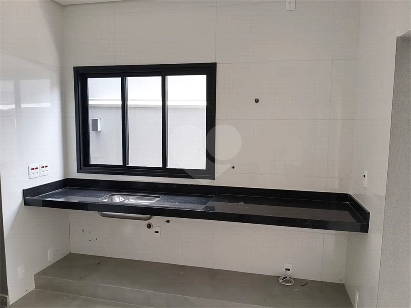 Casa 3 dormitórios 1 suíte, condomínio Faixa Azul.