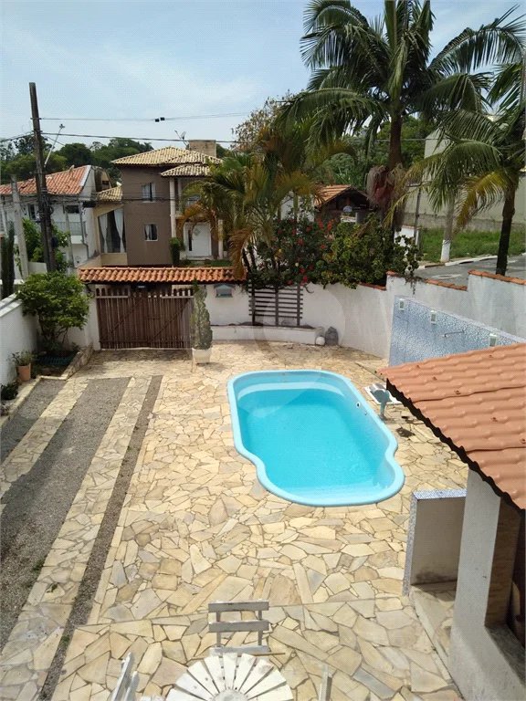Casa com 3 dormitórios para locação, 222 m² - Vila Borghesi - São Roque/SP