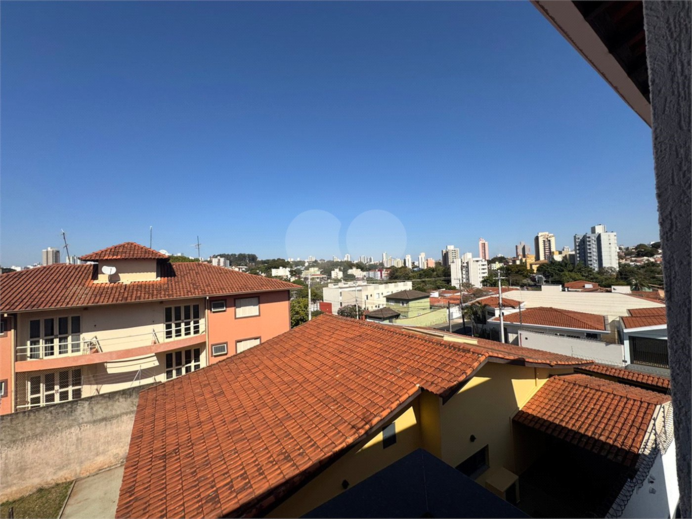 Apartamento á venda com 02 Dormitórios, em São Carlos.