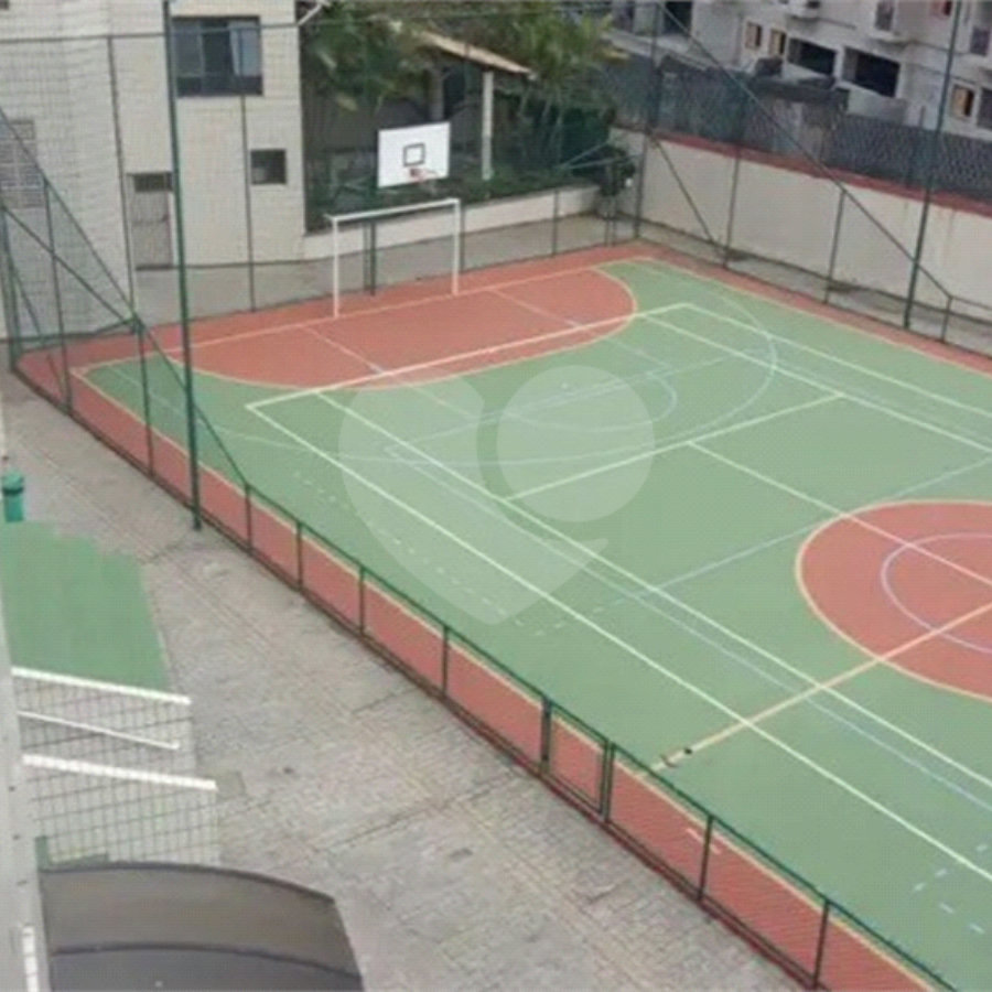 Cobertura com 130m², 3 quartos, sendo 2 suítes, 2 garagens, à venda no Jardim Marajoara