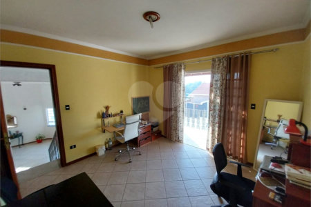 Sobrado à venda com 5 quartos, sendo 1 suíte,  em Terra Nobre, Louveira, SP