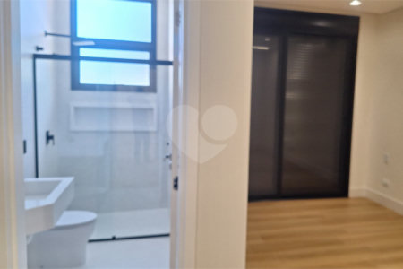 Casa a venda com 04 suítes área gourmet e 6 vagas para autos em condominio fechado Atibaia