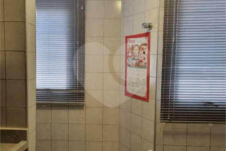 Apartamento tipo kit net á venda centro de Indaiatuba, sem vaga de garagem.