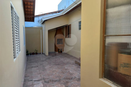 CASA A VENDA NO BAIRRO JARDIM ALVORADA COM 3 DORMITORIOS, 1 SUITE, 3 VAGAS, METRAGEM 250M², Sjc