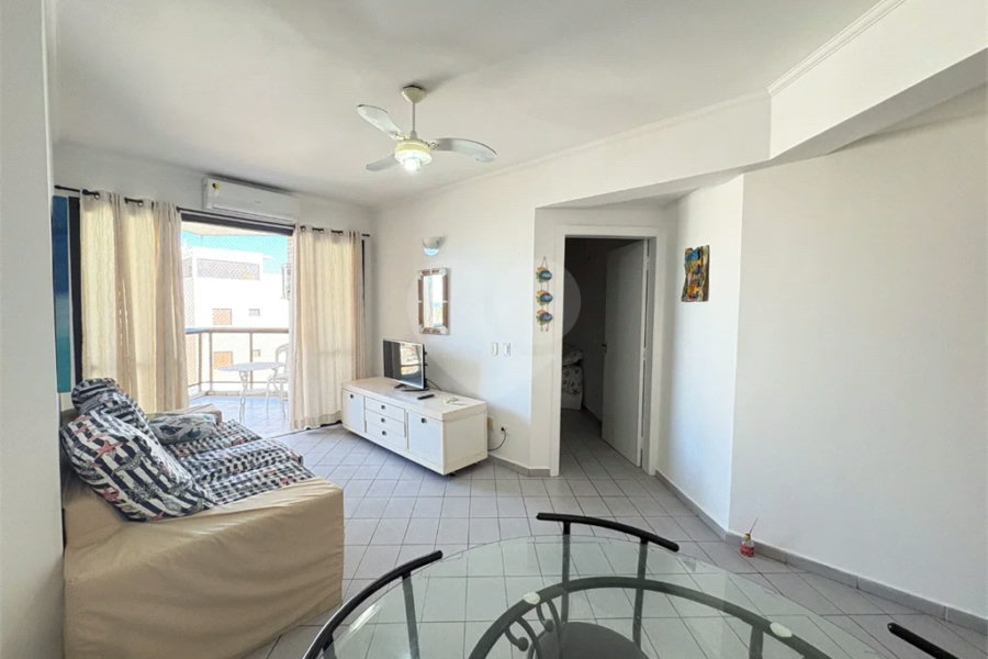Apartamento à venda com 2 quartos, sendo 1 suíte,  em Riviera de São Lourenço, Bertioga, SP