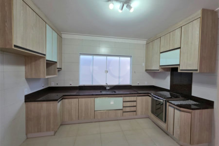 Casa no Village Damha III, 3 quartos 2 suítes