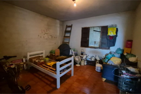 Casa térrea em terreno de 308 m², excelente oportunidade para reforma e valorização.