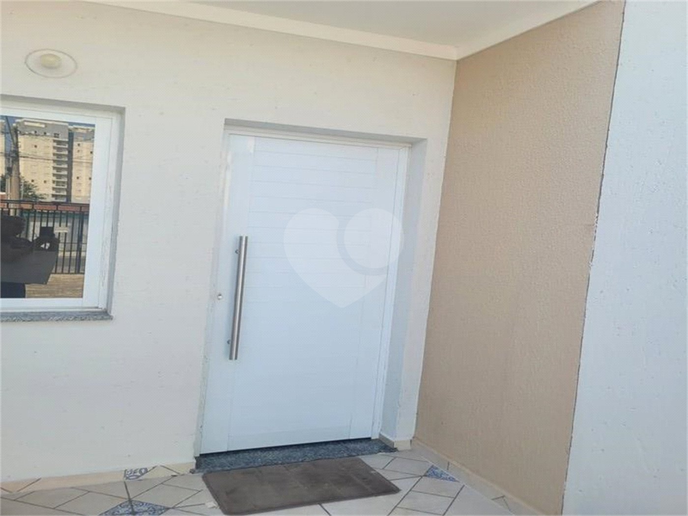 Indaiatuba - Sobrado para venda e Locação - Jardim Nely em Indaiatuba - R$ 425.000,00 - aceita parte em permuta - Bairro tranquilo com fácil acesso a rodovias, Shopping Polo Parque Mall - Assai, Polo shopping - Com duas suítes sendo uma com sacada, , lavabo. área de serviço , 2 vagas, portão ele
