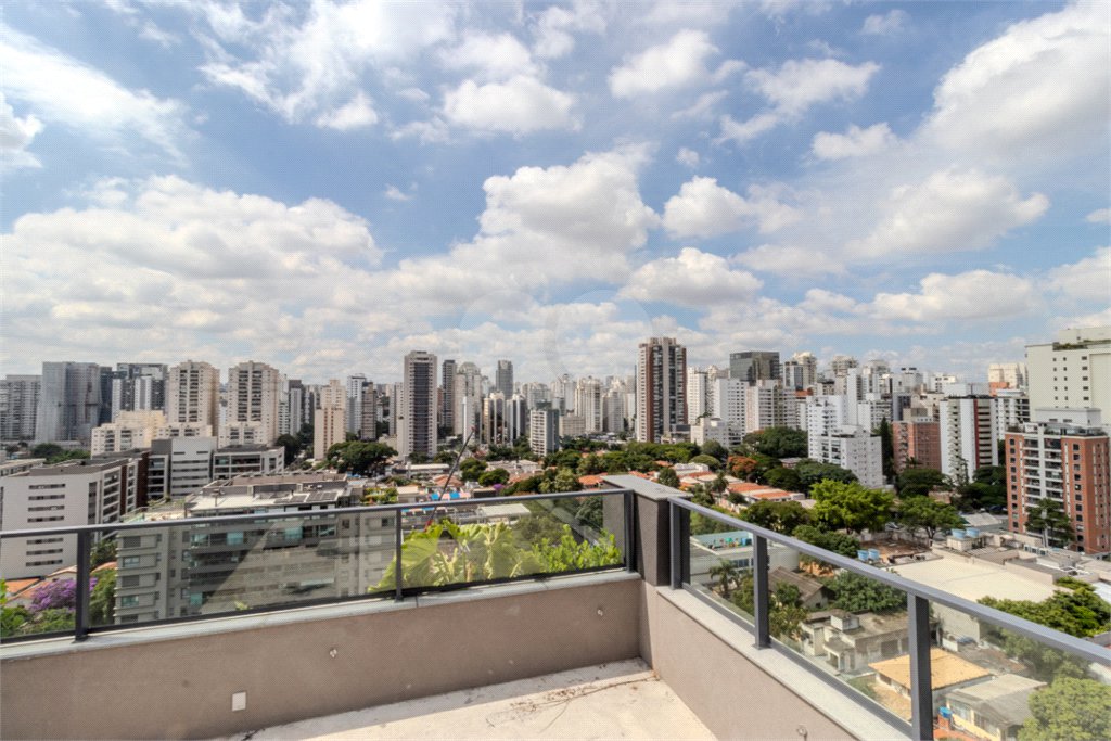 Apartamento à venda com 3 suítes em Campo Belo, São Paulo, SP