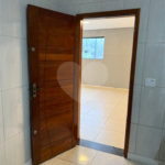 Casa com 235m² , 3 dormitórios , sendo 1 suíte , 6 vagas , à venda no Jardim Brasilia