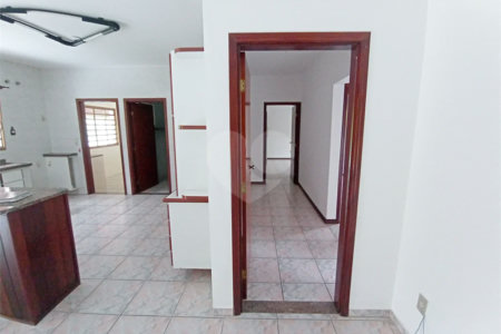 Casa a Venda no Condomínio Vista Alegre - Café em Vinhedo/SP