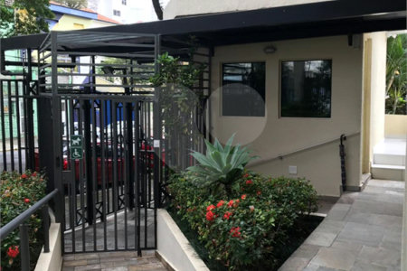 Apartamento 2 dormitórios à venda na Vila mariana.