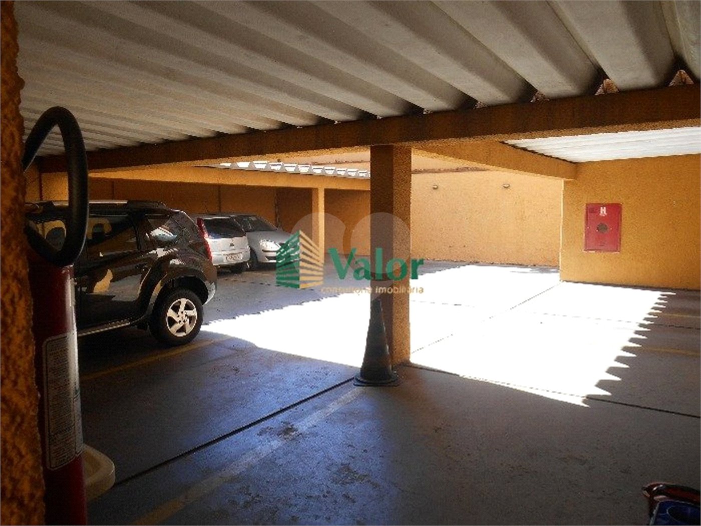 Apartamento com 3 dormitórios.